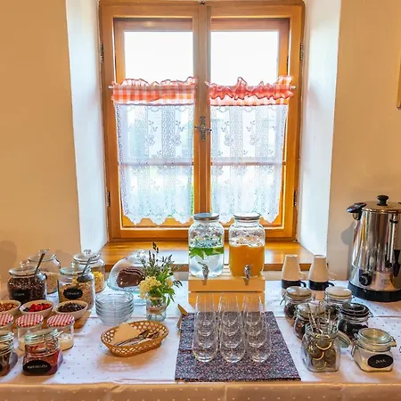 Althansky Πανσιόν Znojmo
